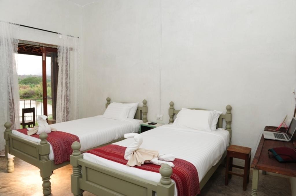 Phu-Anna Eco House Hotel Hot Bagian luar foto