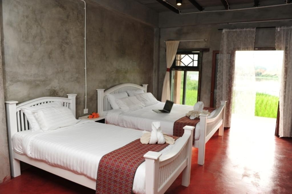 Phu-Anna Eco House Hotel Hot Bagian luar foto